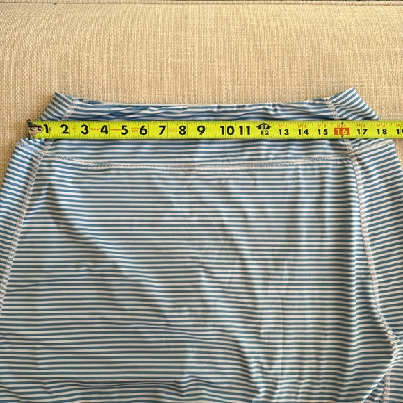 Vineyard Vines Performance Skort Size Large - Picture 5 of 5
